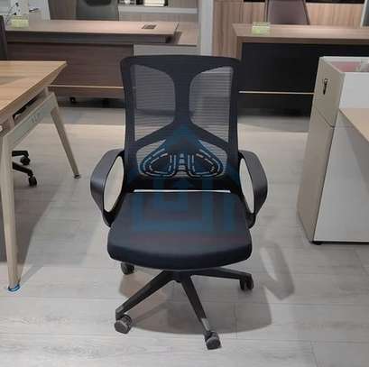 OFFICE CHAIR: Black Office Chair With Arms image 5