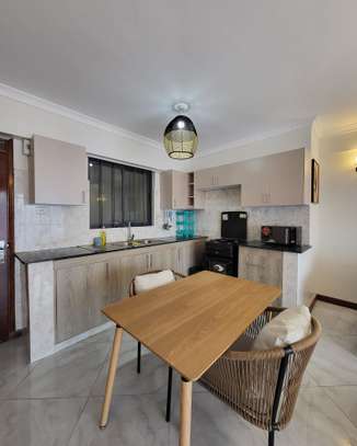 Serviced 1 Bed Apartment with Gym at School Lane image 6