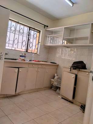 SPACIOUS COMMERCIAL MANSIONETT TO LET IN KILIMANI image 12