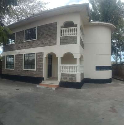 4 Bed House with En Suite in Kitengela image 2