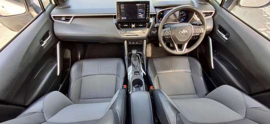 Toyota Corolla Cross  2021 Sunroof image 4