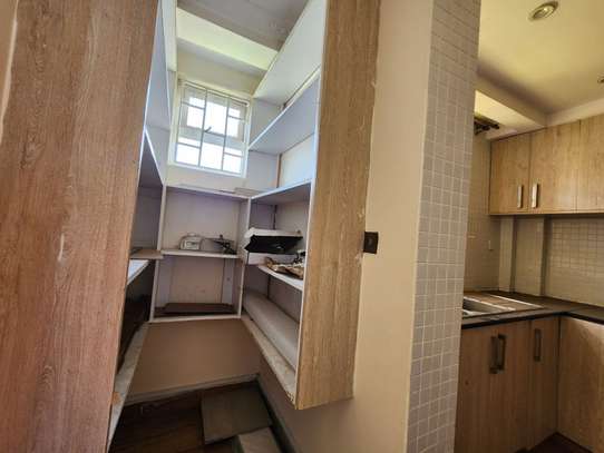 3 Bed Apartment with En Suite in Thika Road image 1