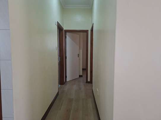 Furnished 2 Bed Apartment with En Suite at Close To Un image 16