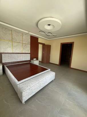 5 Bed Apartment with Borehole in Kileleshwa image 1