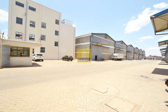 6,000 ft² Warehouse with Backup Generator at N/A image 1
