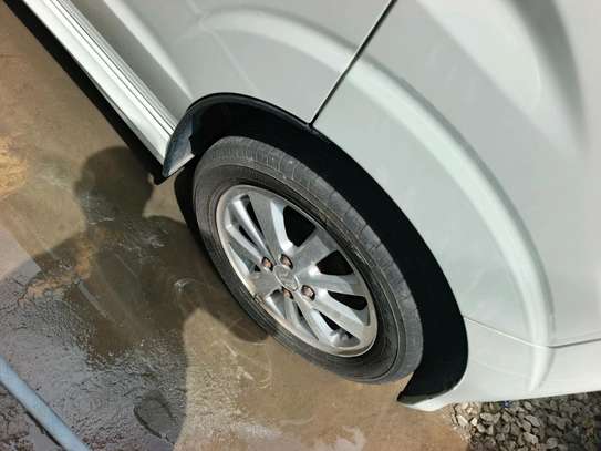 Toyota every wagon image 9