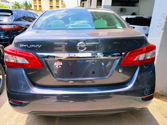 Nissan Sylphy Grey 2017 image 2
