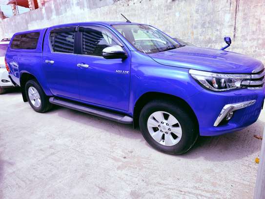 Toyota Hilux double cabin blue 2017 Diesel cab image 1
