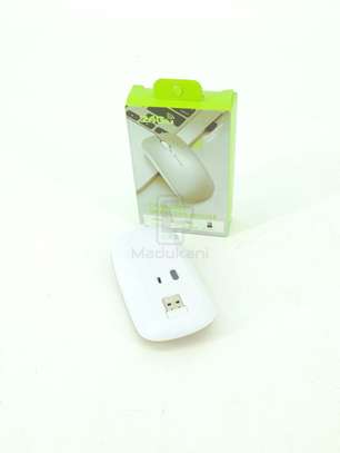 CA100 Slim Ergonomic Rechargeable Bluetooth Mouse image 5