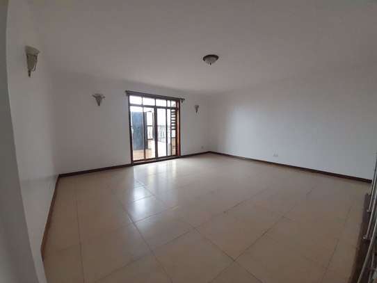 5 Bed Apartment with Parking in Kilimani image 10