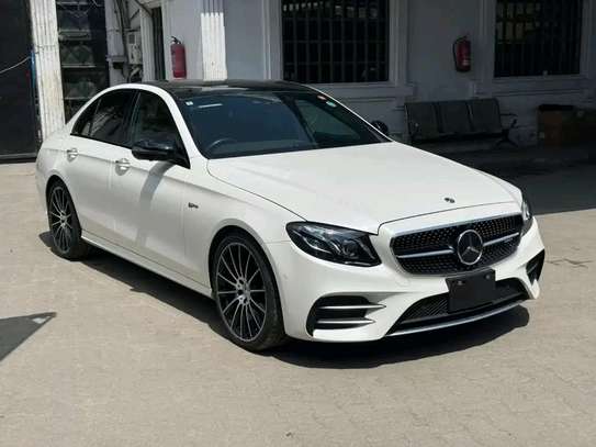 Mercedes E43 sunroof image 2