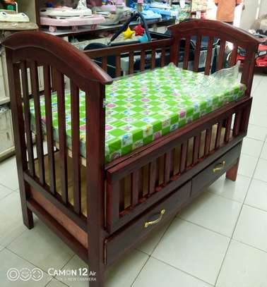 Baby wooden cot 85.0 utc image 1