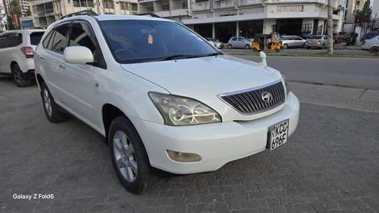 Toyota Harrier KCC White image 3