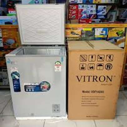 Vitron VDF99SG Flip-top Freezer 99 Litres – Silver image 2