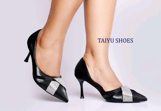 Classy heels image 3