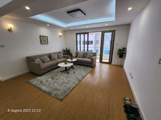 3 Bed Apartment with En Suite in Lavington image 28