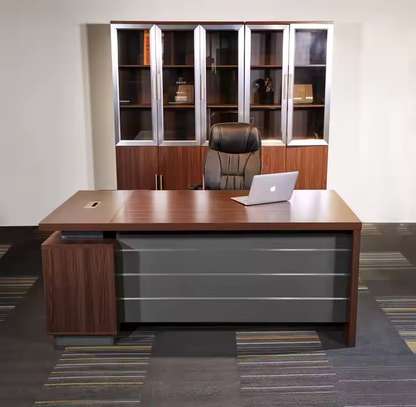 Office Desk : 1.6M Modern L-Shaped Executive Office Desk image 4