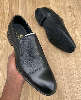 Quality men's shoes. image 11