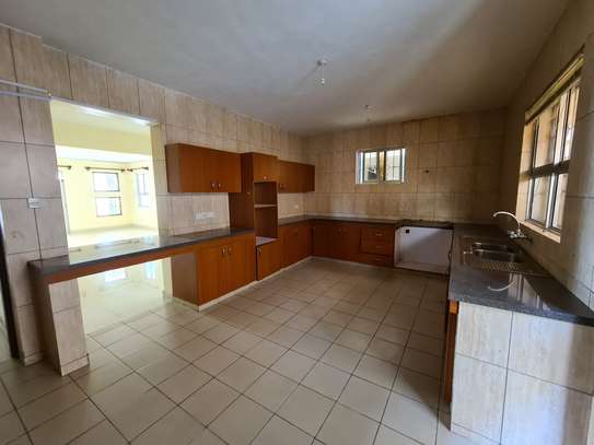 3 Bed Townhouse with En Suite in Nyali Area image 6