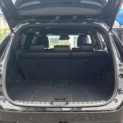TOYOTA HARRIER 2016MODEL. image 1