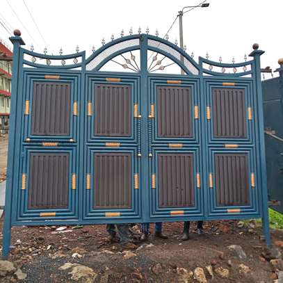 Heavy steel modern gates image 12