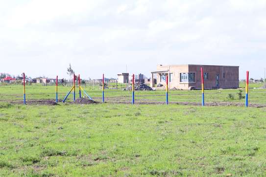 50*100 PLOTS FOR SALE IN JUJAFARM ATHI @850K image 3