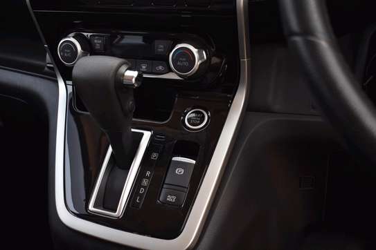 Nissan Serena highway Star hybrid ✨✨✨ 2018 Black image 3