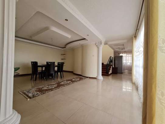 4 Bed Townhouse with En Suite in Westlands Area image 5