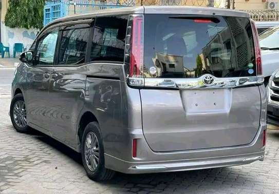 Toyota Noah WXB Grey 2018 image 7