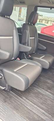 Honda Stepwagon Spada White 2018 2wd image 5