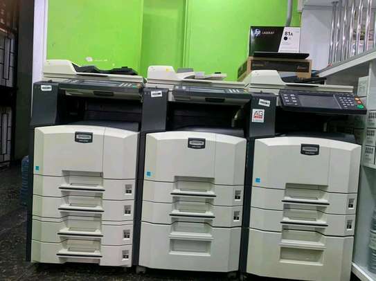 Kyocera KM 2560 Photocopier machine image 1