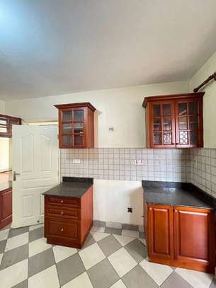 3 Bed Apartment with En Suite in Kileleshwa image 6