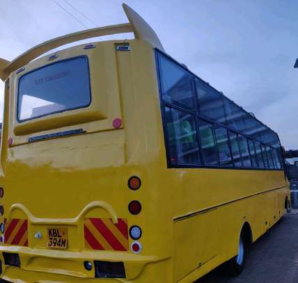 Nissan Diesel UD MK210 school bus image 2