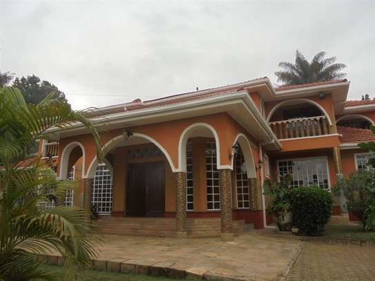 5 Bed House with Gym at Off Mimosa Road image 5