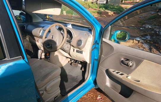 Nissan Note image 2