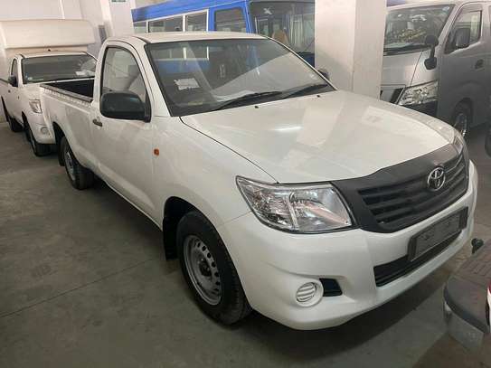 TOYOTA HILUX 4WD SINGLE CABIN image 2