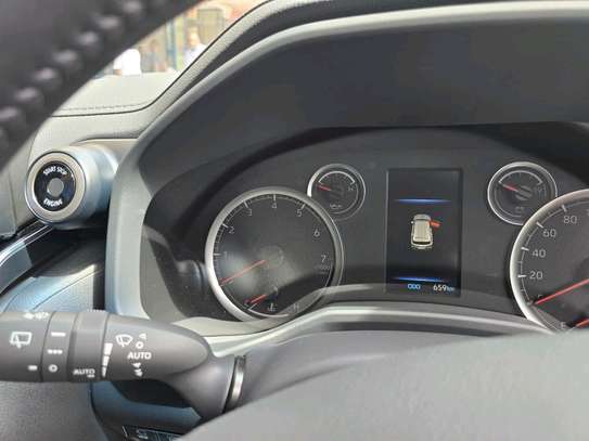 Toyota Land cruiser V8 AX 2023 image 8