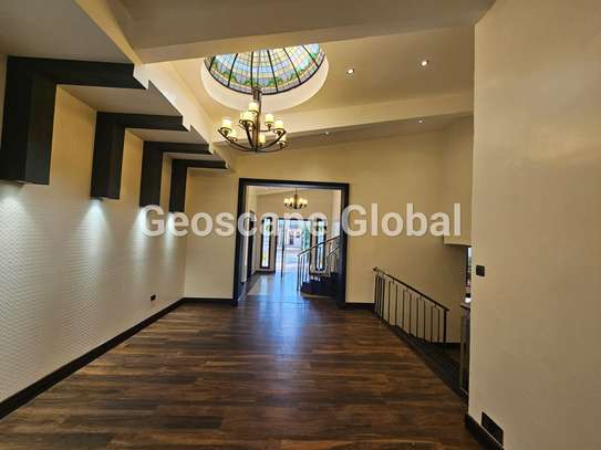 5 Bed House with En Suite in Kyuna image 2