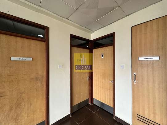 2,399 ft² Office in Riverside image 13