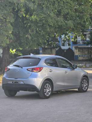 Demio 2018model petrol image 5