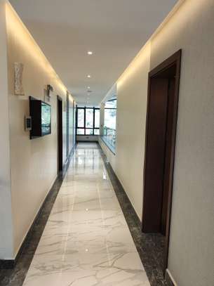 5 Bed Villa with En Suite in Spring Valley image 6