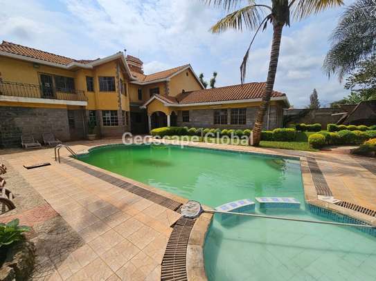 5 Bed House with En Suite at Westland image 2