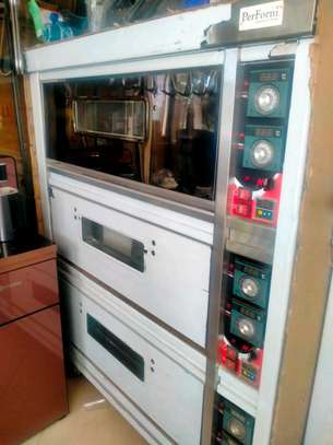 Available brand new 3 desk commercial electric oven image 1
