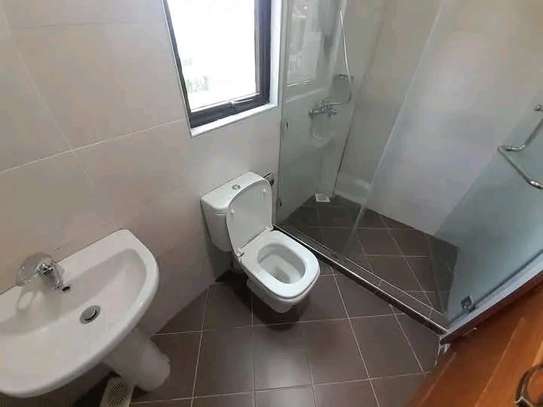 5 bedrooms plus dsq for sale image 2