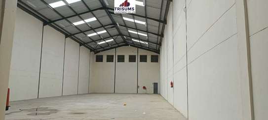 8877 ft² warehouse for rent in Industrial Area image 8