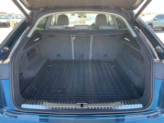 Audi Q8 Alloys, Leather, Sunroof 2019, 40,000 Kms image 10