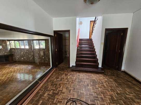 5 Bed House with En Suite in Spring Valley image 18