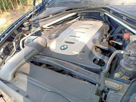 BMW 2010 image 4