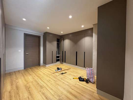 5 Bed Townhouse with En Suite in Westlands Area image 19