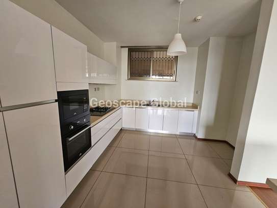 3 Bed Apartment with En Suite in Muthaiga image 3